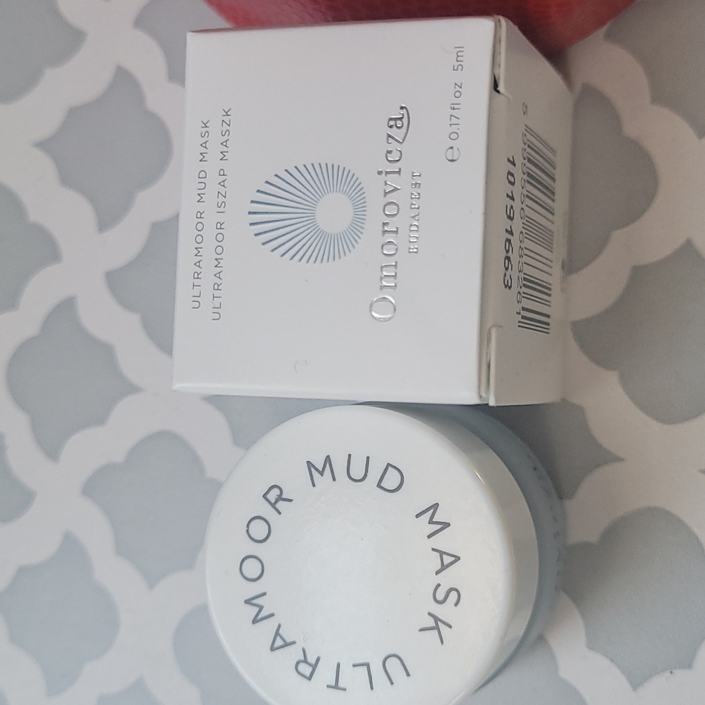 Omorovicza new travel set.